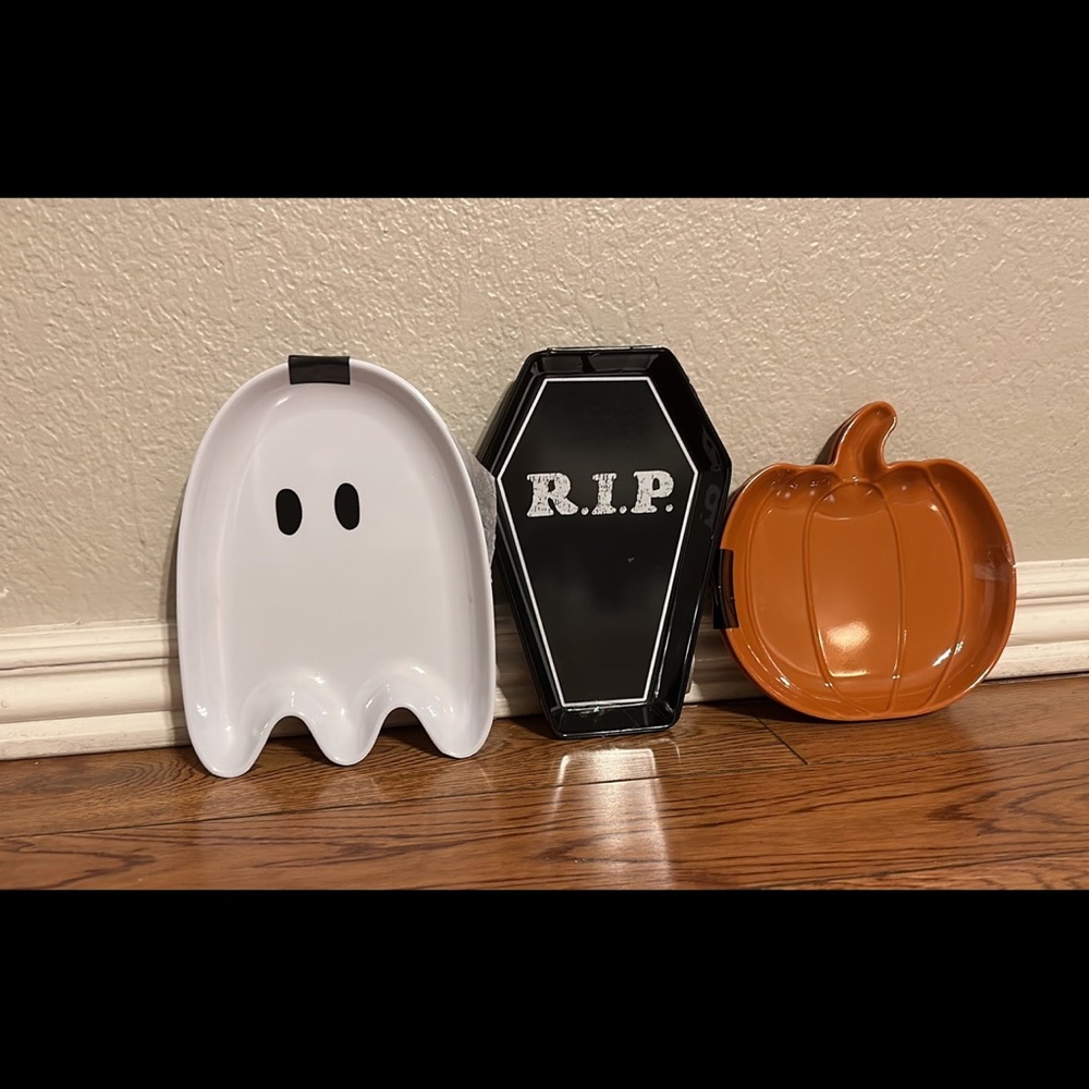Targets Ghost, Pumpkins and coffin plates
